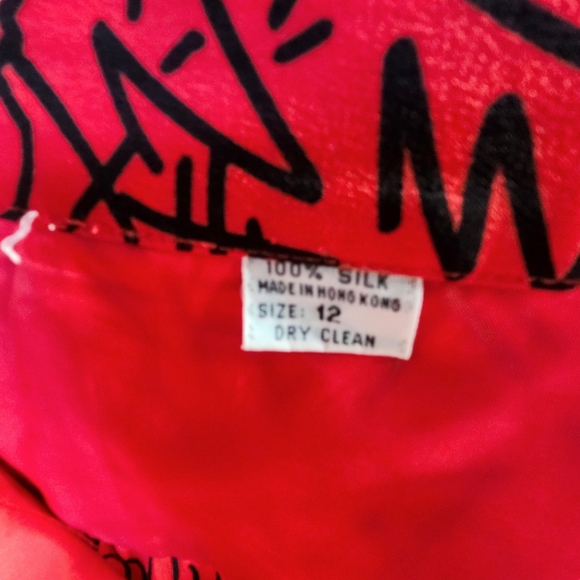 Vintage 100% Silk Red Pleat Front Midi Skirt Abstract Pattern size 12 - Picture 7 of 7